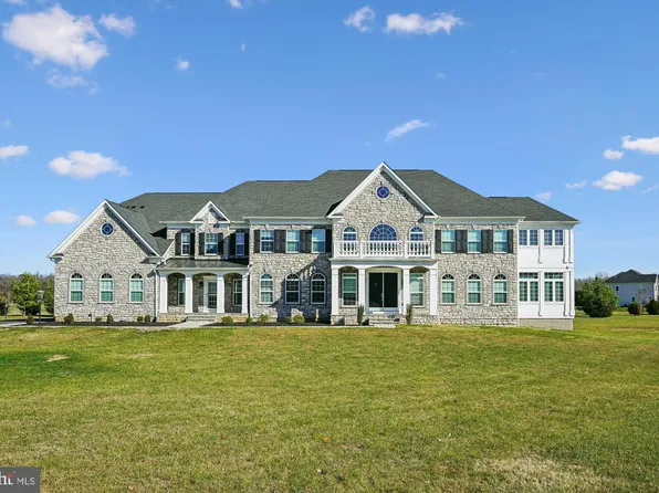 6647 Tack House Trl, Centreville, VA 20120