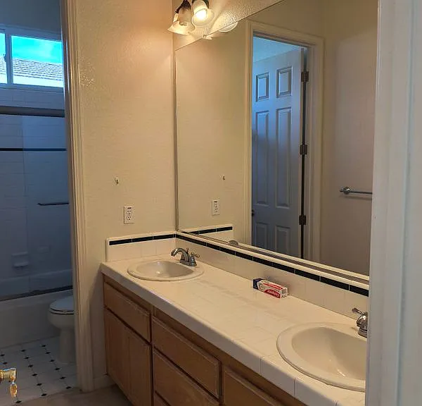 2963 Audubon Cir #B — Photo 5