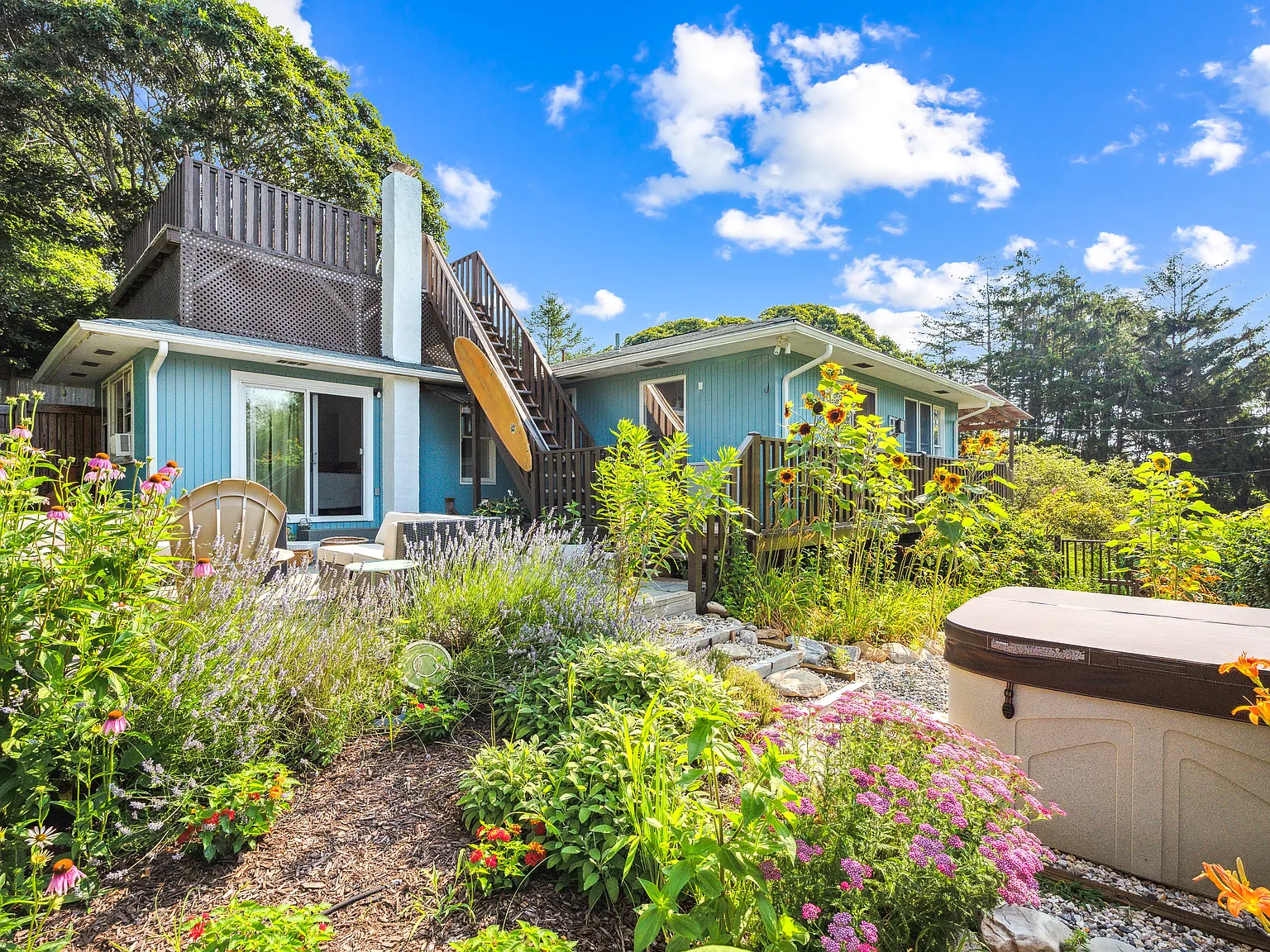 Montauk Sanctuary perched in Hither Hills... Easy Access to Ocean — Photo 1