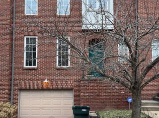2110 Dogtown Walk, Saint Louis, MO 63139
