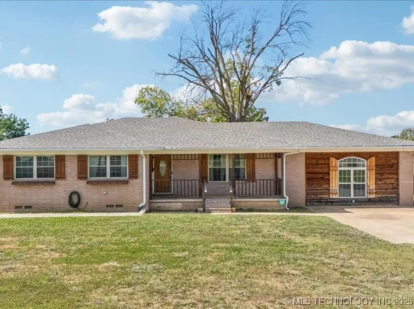 751 Christmas Ln, Claremore, OK 74017