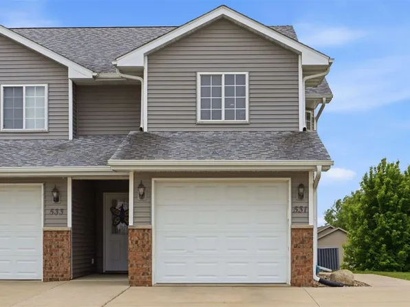 531 E Goldfinch Dr, Tiffin, IA 52340