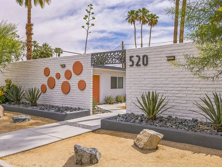 520 S. Desert View Drive — Photo 25