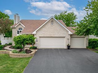 6529 Chartwell Dr, Rockford, IL 61114