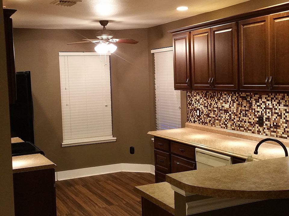 2nd image of 120 Meadow Blvd