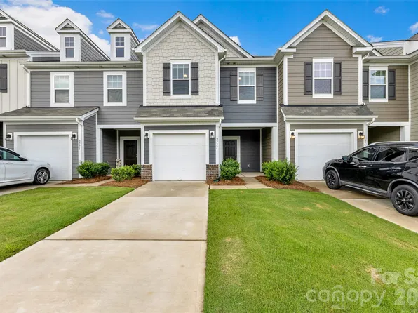 2777 Yeager Dr NW, Concord, NC 28027