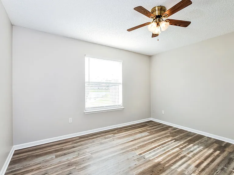 1371 Summerbrook Dr — Photo 16