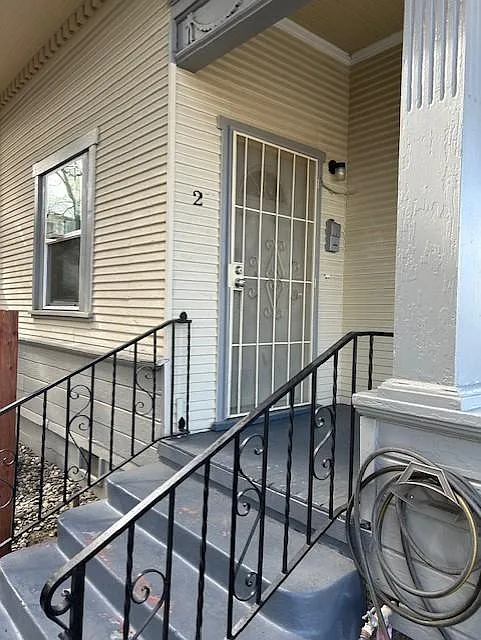 2 bed, 1000 sqft, $1,295 — Photo 1