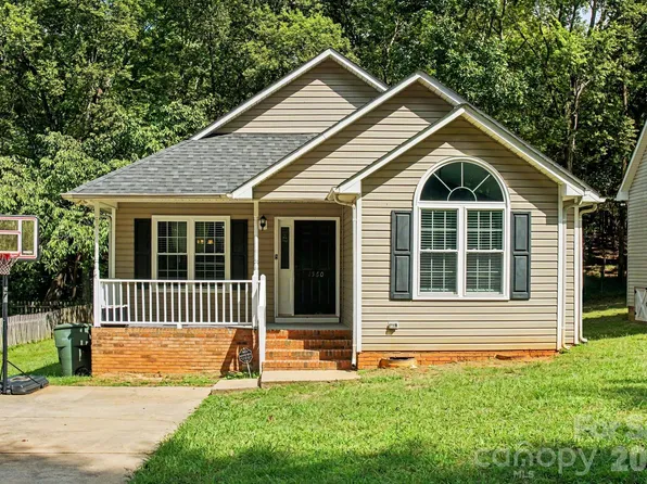 1560 Cambridge Heights Pl NW, Concord, NC 28027