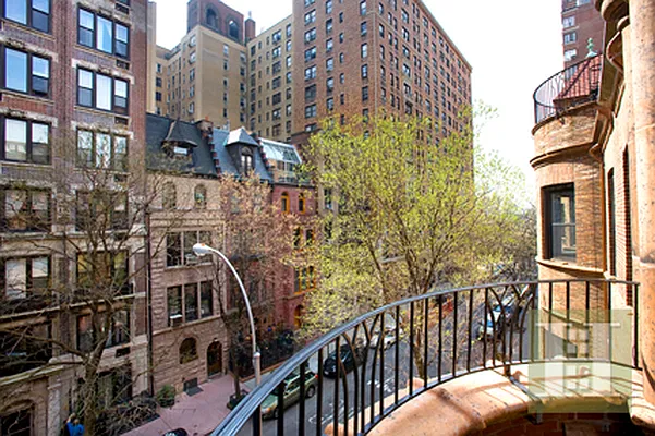 Sold by Halstead Real Estate | media 18
