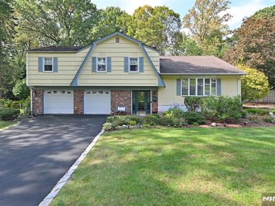 552 Jackson Ave, Township Of Washington, NJ, 07676
