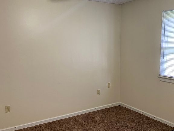 5th image of 64 Endsley Dr