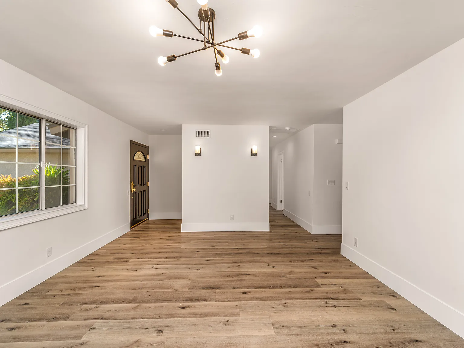 4 bed, 1804 sqft, $4,800 — Photo 3