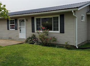 1755 Ridgeway Rd, Aberdeen, OH 45101