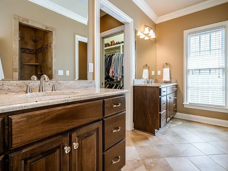9406 Harlequin St — Photo 34