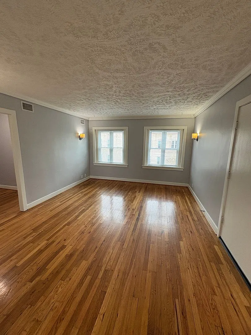 Carberry Apartments (3918 Cass St.) — Photo 2