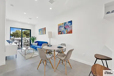 Rented by PadRabbit LLC