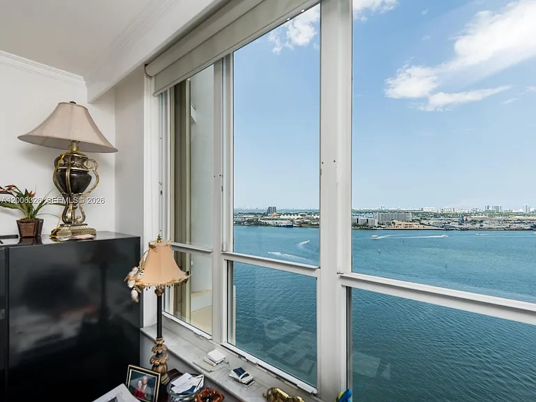 888 Brickell Key Dr #2112 — Photo 29