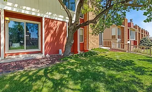 440 W Rockrimmon Blvd Photo 1