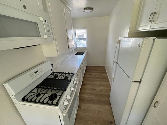3rd image of 1518-1540 Rosecrans St #1538