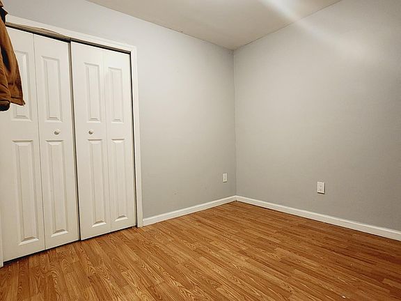 4th image of 207 Union St APT 12