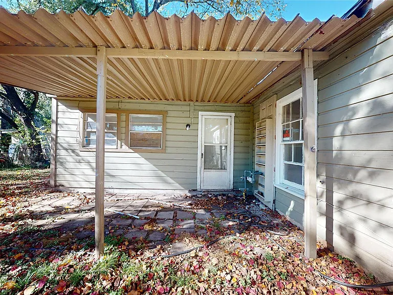 3826 Landa Ln — Photo 32
