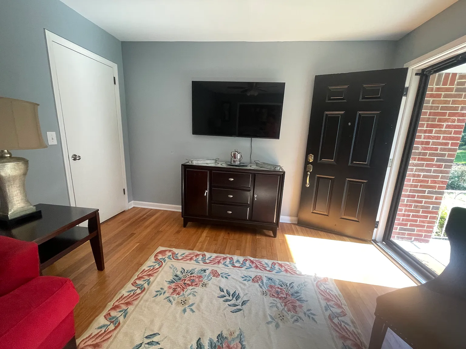 3 bed, 1176 sqft, $1,695 — Photo 4