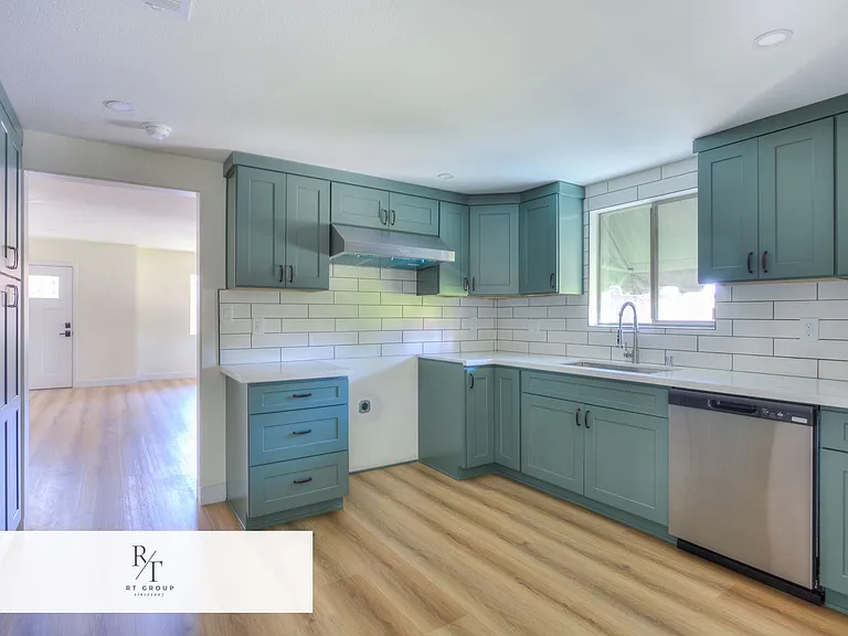 1032 S Golden West Ave #C — Photo 10