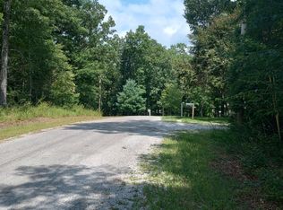 36 Choctaw Ln, Crossville, TN 38572