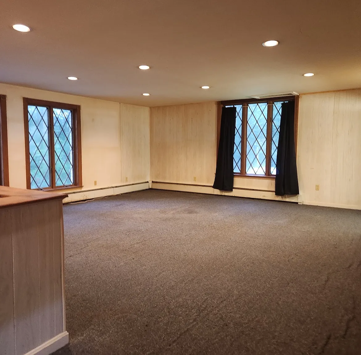 1 bed, 1300 sqft, $1,800 — Photo 1