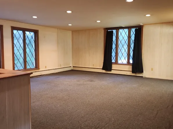 116 Old Plainfield Pike Floor 1, Foster, RI 02825