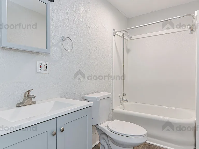 11 Pleasant St #7 — Photo 7