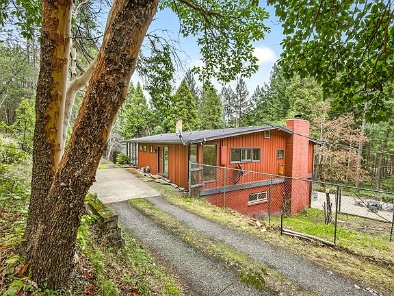 3rd image of 2922 Anderson Creek Rd