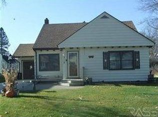 818 2nd Ave SW, Pipestone, MN 56164