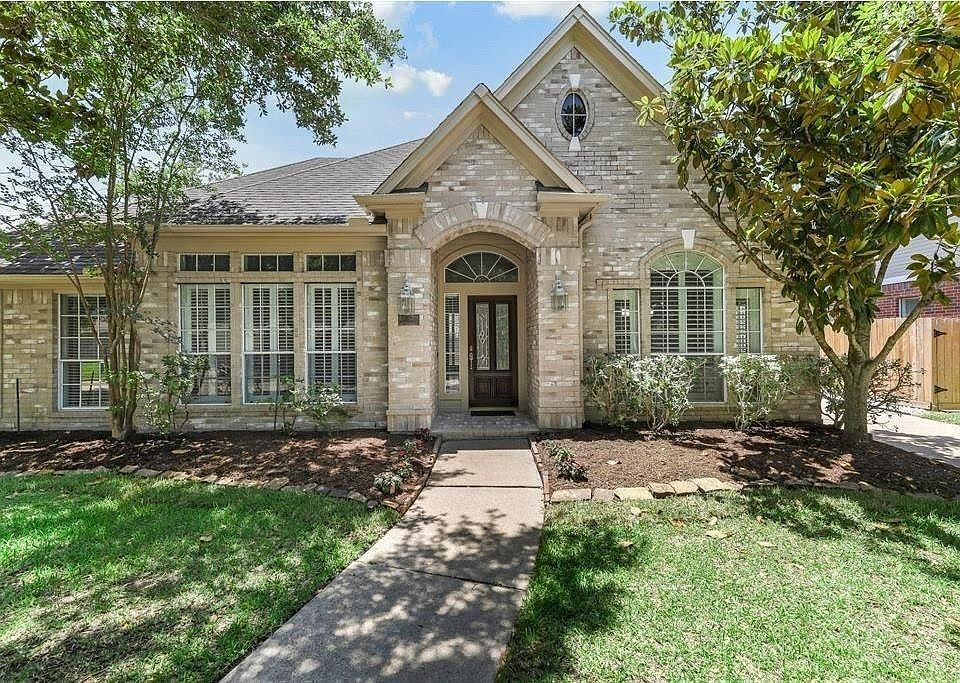1st image of 1202 Hathorn Way Dr