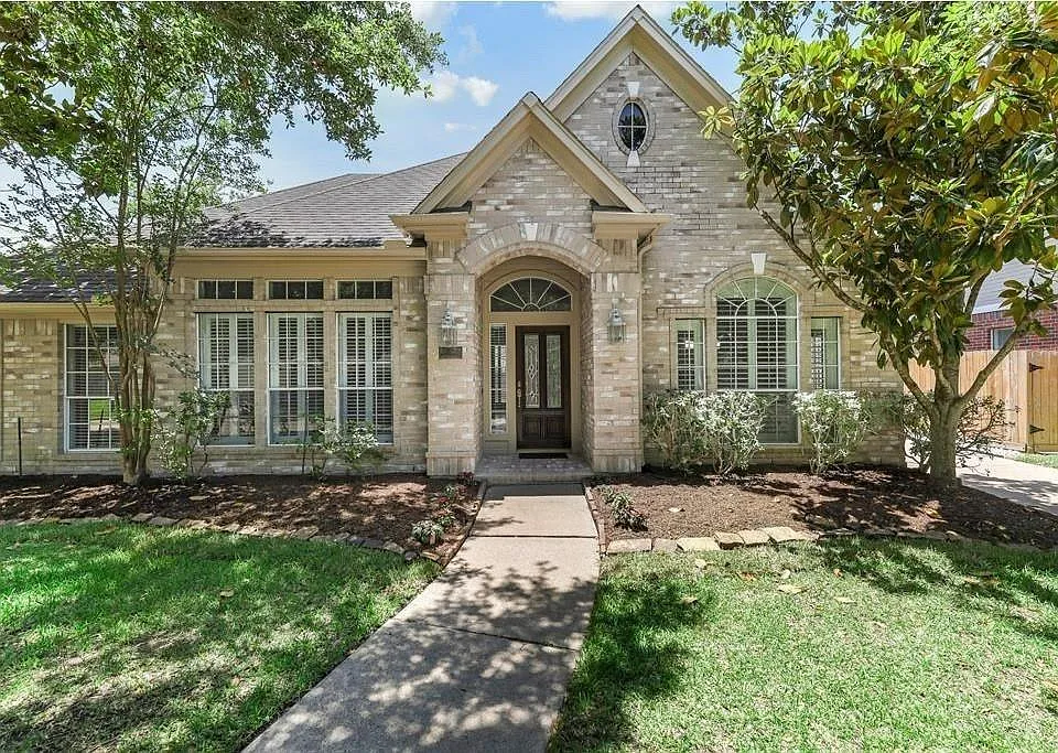 1202 Hathorn Way Dr