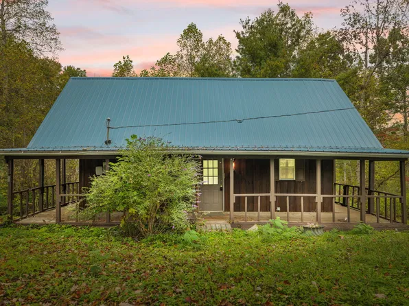70 Eagle Ln, Wellington, KY 40387