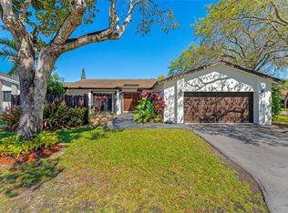 13607 SW 114th Ln, Miami, FL 33186