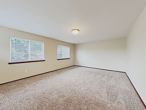5th image of 12800 17th St NE Unit 9