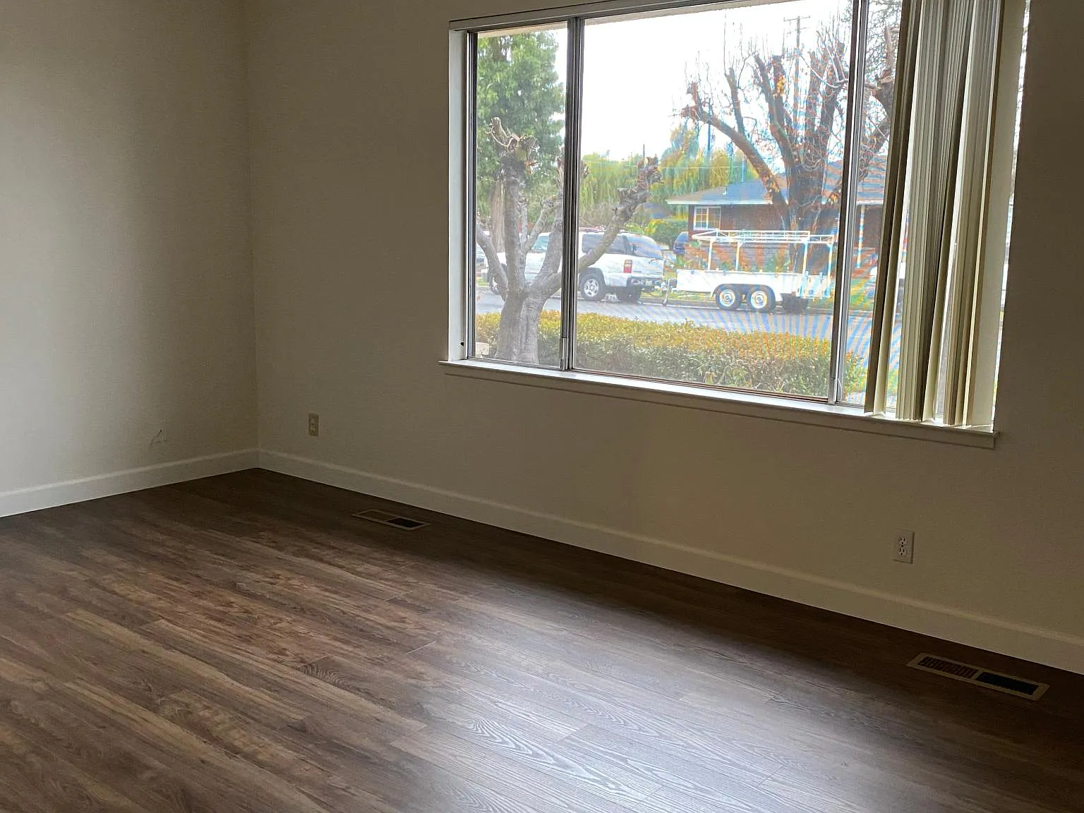 3 bed, 1904 sqft, $2,400 — Photo 4