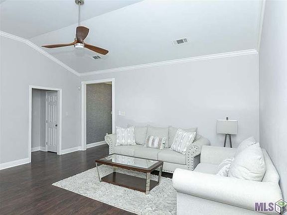 3rd image of 16263 Greenwood Dr