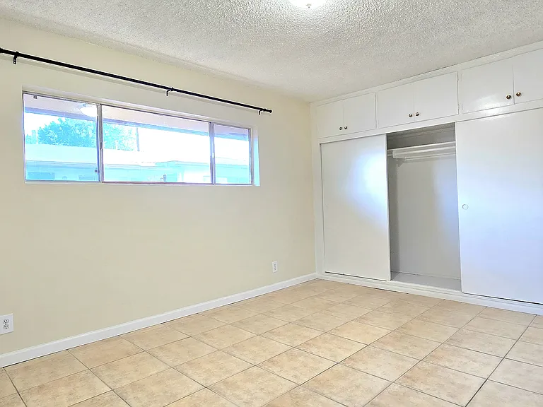 921 Edith Ave #I — Photo 18