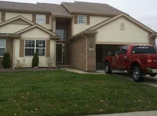 2301 Lorraina Ln, Hartland, MI
