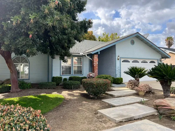 1111 Lyon Ave, Sanger, CA 93657