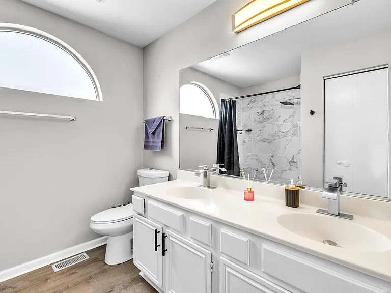 4347 Larkspur Ln — Photo 12