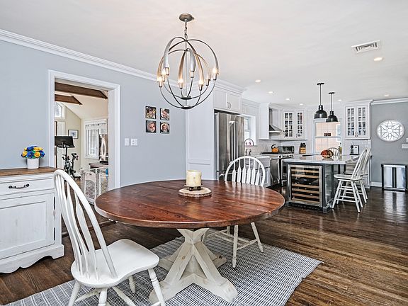5th image of 80 Coralyn Ave