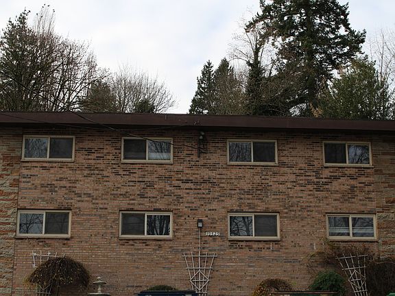 2nd image of 10525 24th Ave NE #202