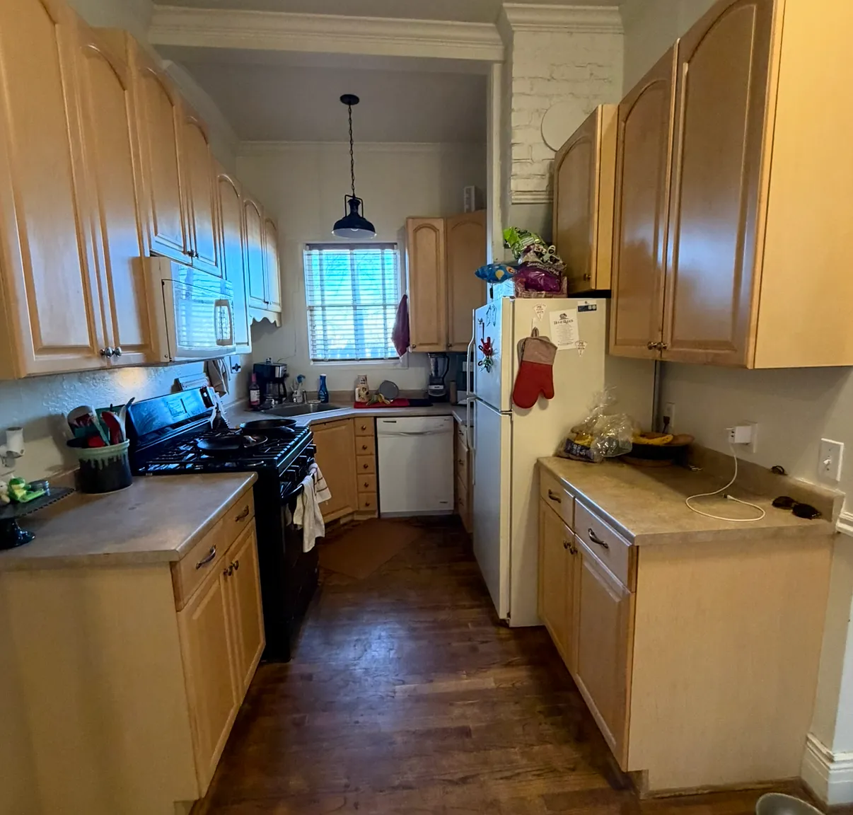 2 bed, 964 sqft, $2,000 — Photo 3