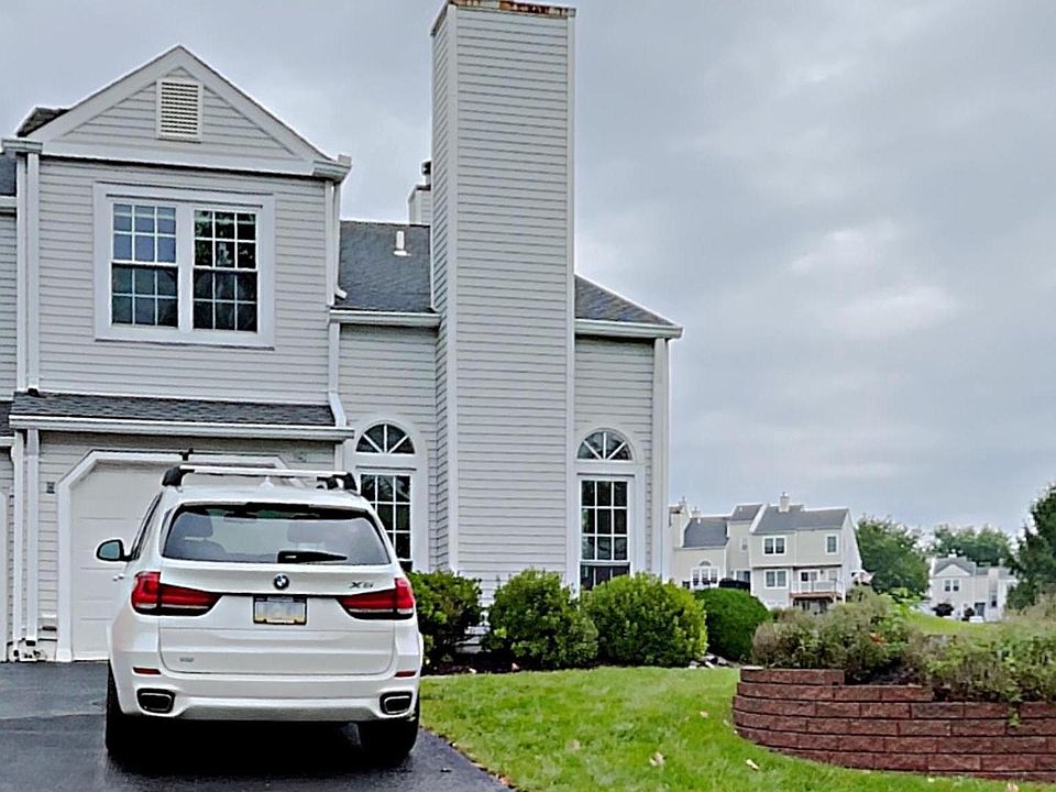 1st image of 129 N Park Rd