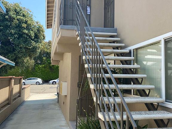 2nd image of 407 N Elena Ave APT 2